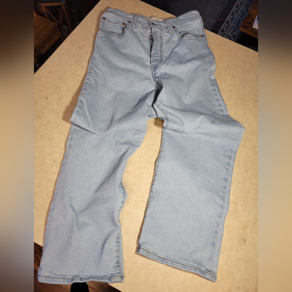 Rare Vintage Levi's women size 31 Ribcage Straight Ankle Jeans in Light Blue - Picture 3 of 10
